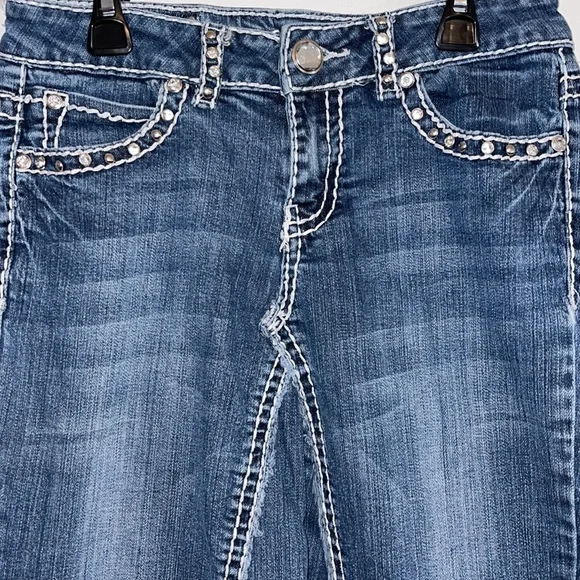 Miss Chic USA Women’s Stretch Denim w/ Big Stitch and Appliqués Size 5 - Picture 2 of 12